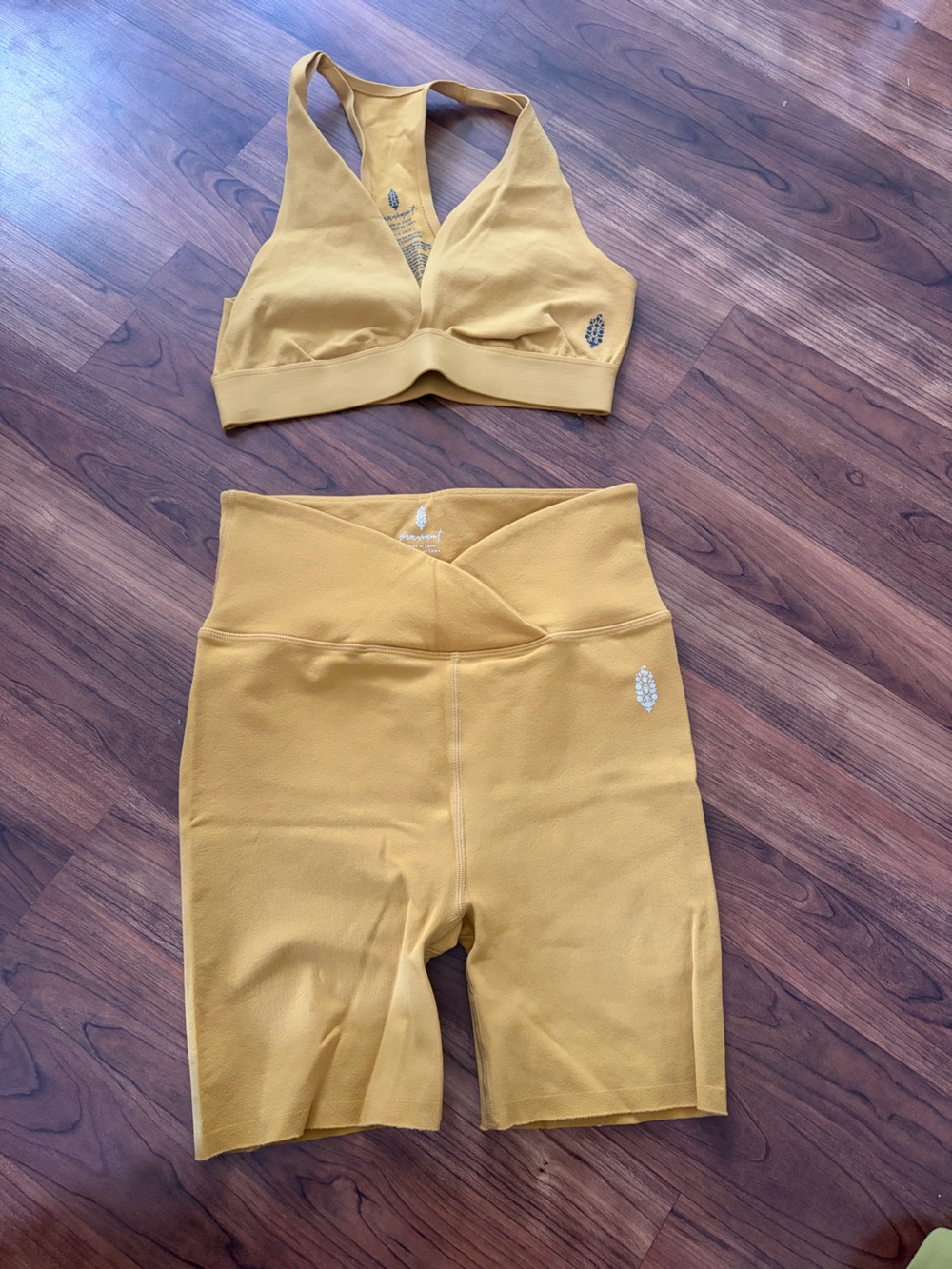 Mustard Yellow Seamless Sports Bra & High-Waist Bike Shorts Set
